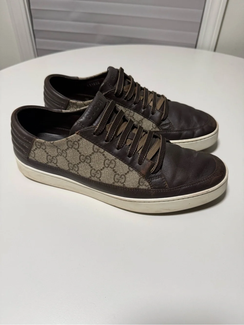 Gucci Men’s Brown & Beige GG Canvas Low-Top Sneakers